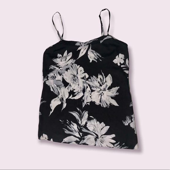 🌟SALE 2/$10.00‼️ VIOLET & CLAIRE Women’s Floral Spaghetti strap Blouse size S - Picture 5 of 5